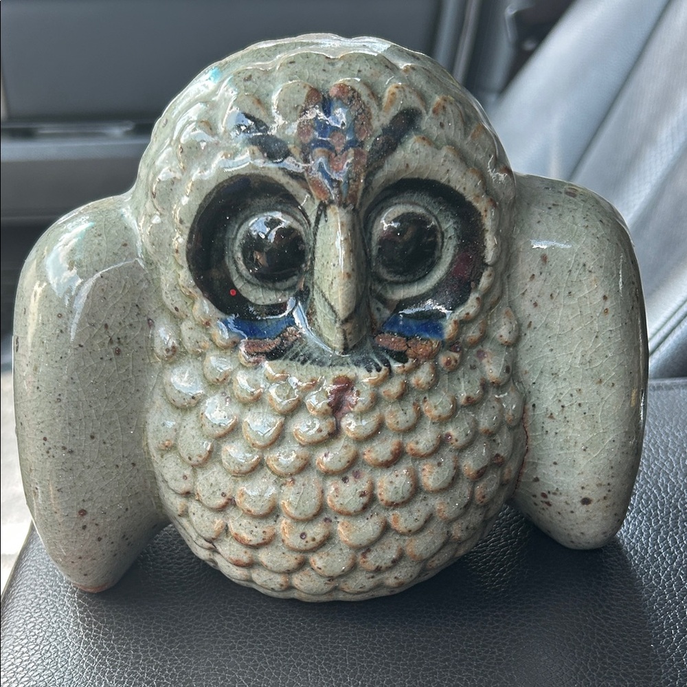 Jorge Wilmot signed owl
